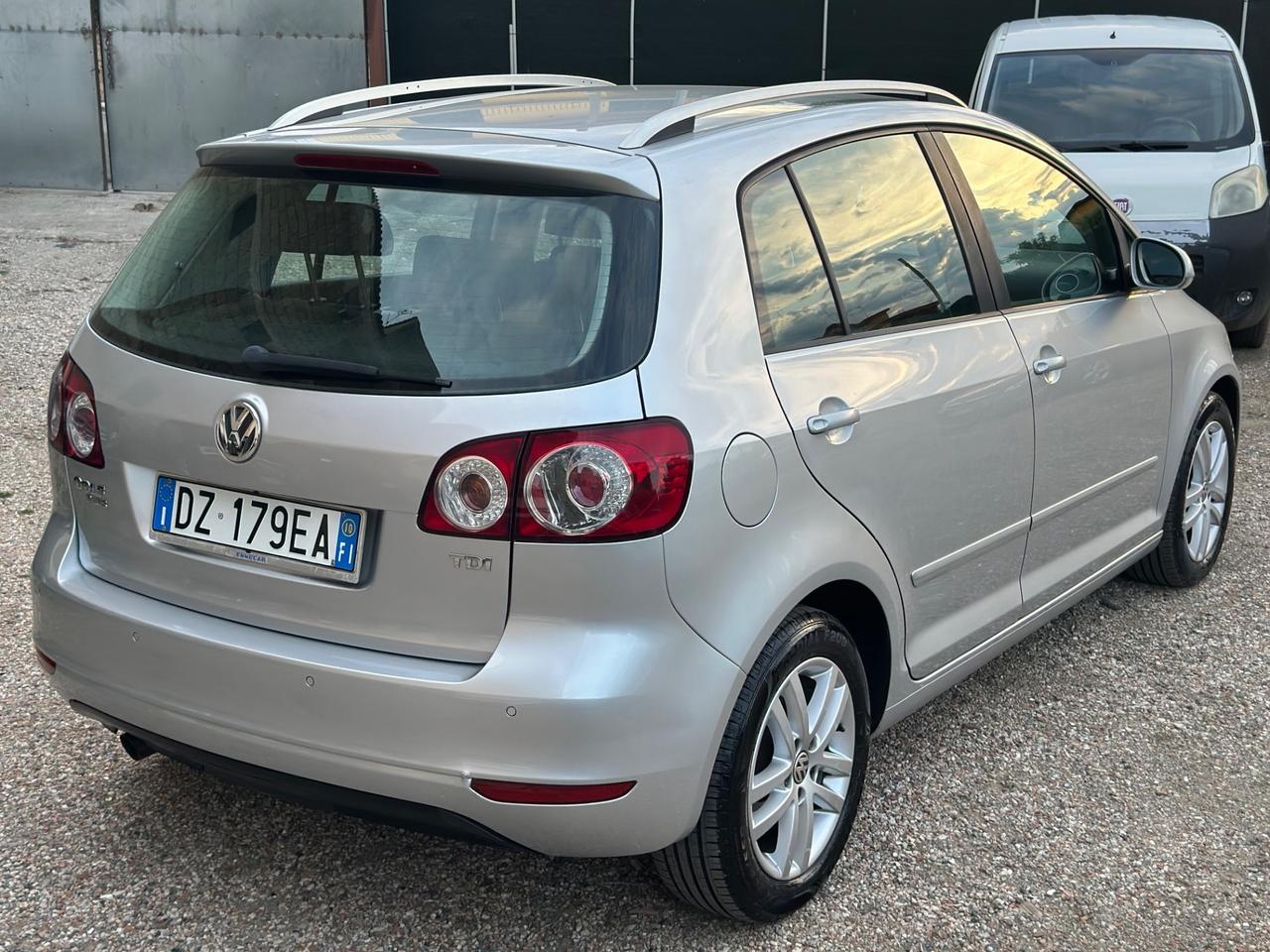 Golf 6 Plus 1.6 TDI 105cv DPF Highline 2010