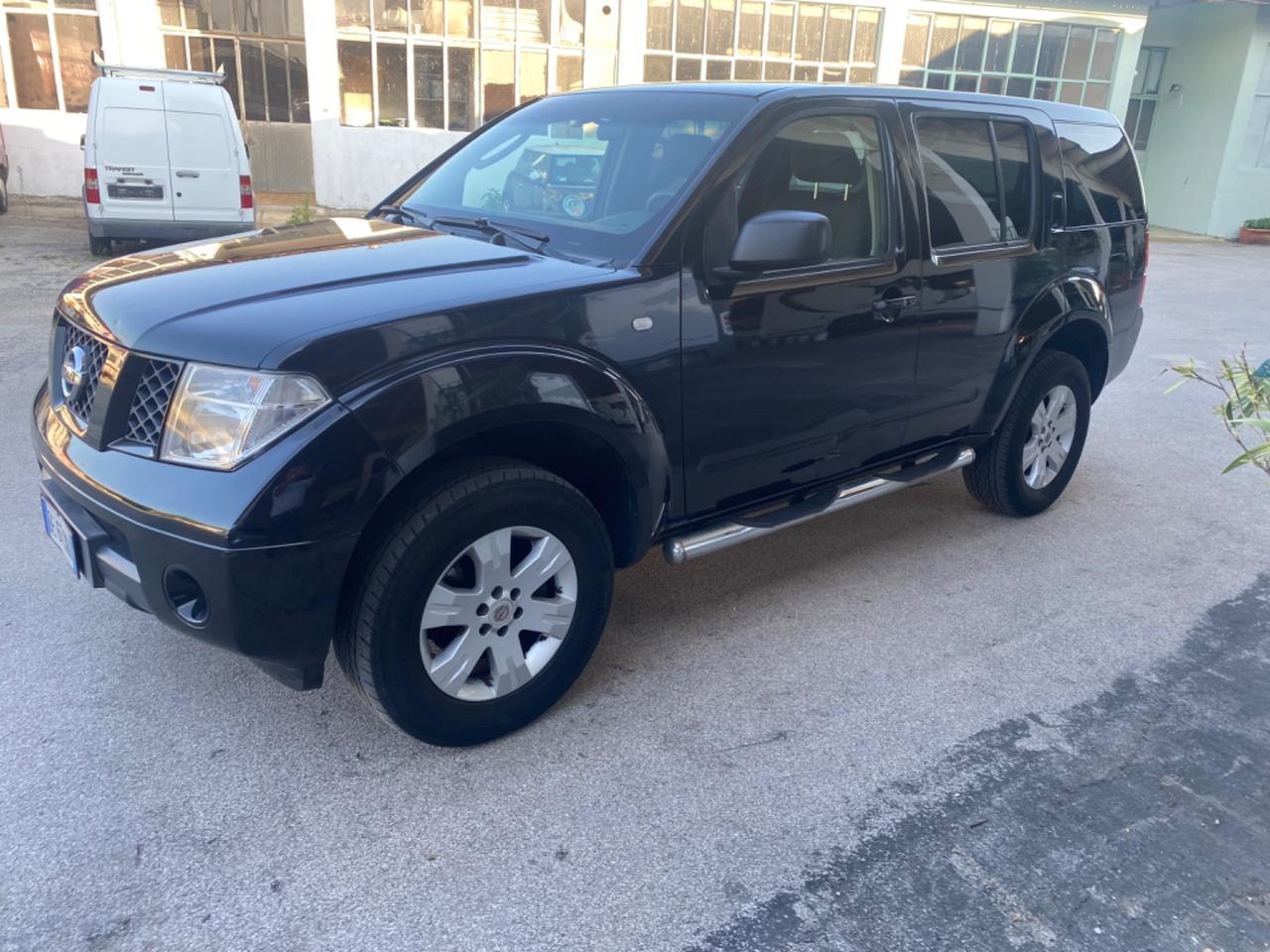 Nissan Pathfinder 2.5 dCi XE Plus
