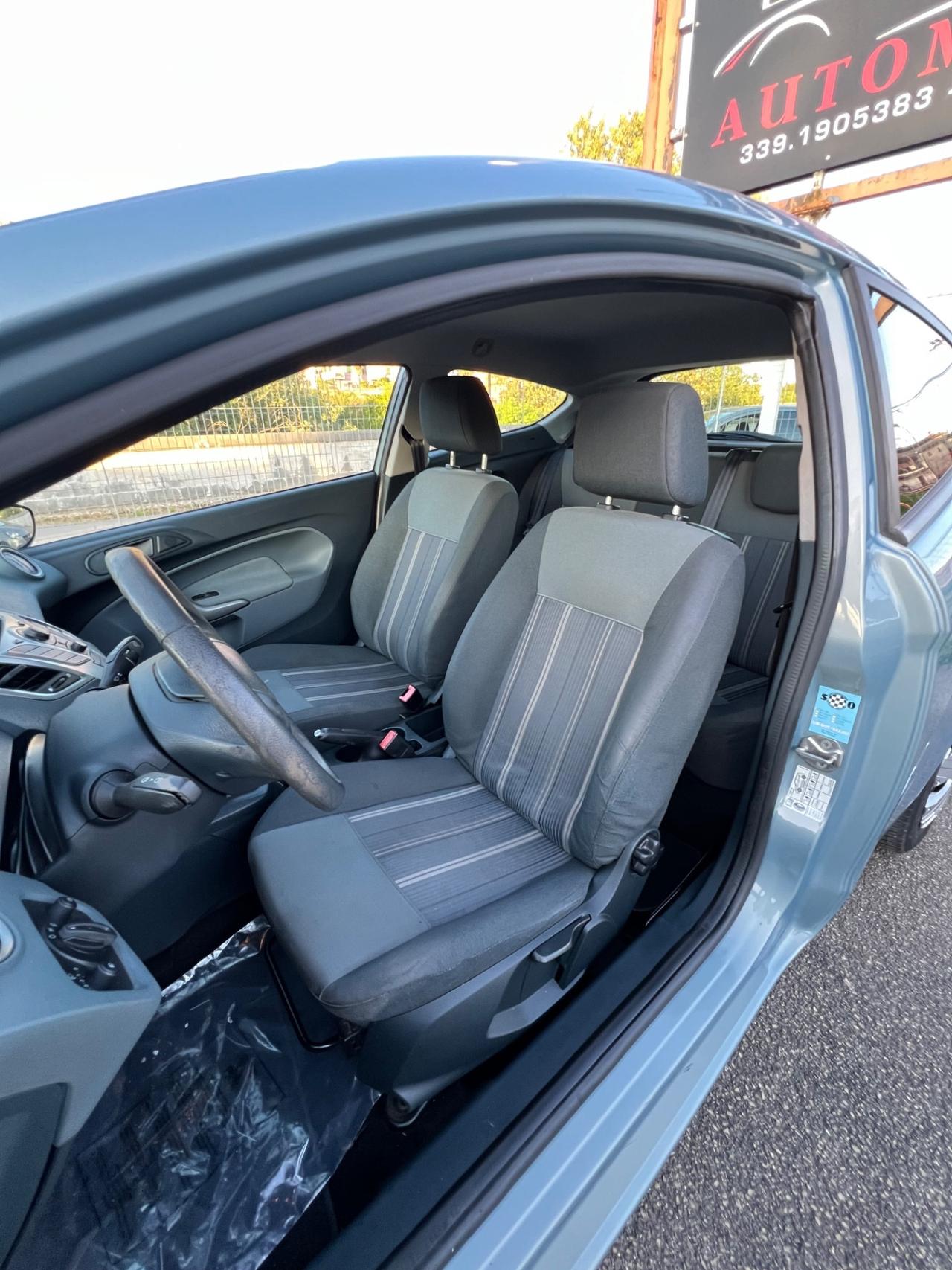Ford Fiesta 1.4 TDCi 68CV 3 porte Titanium