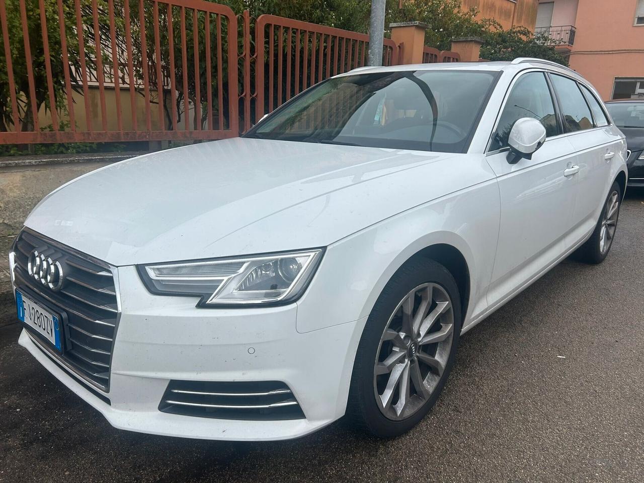 Audi A4 SW 2.0 TDI 150CV Aut. Sport *TETTO APR.