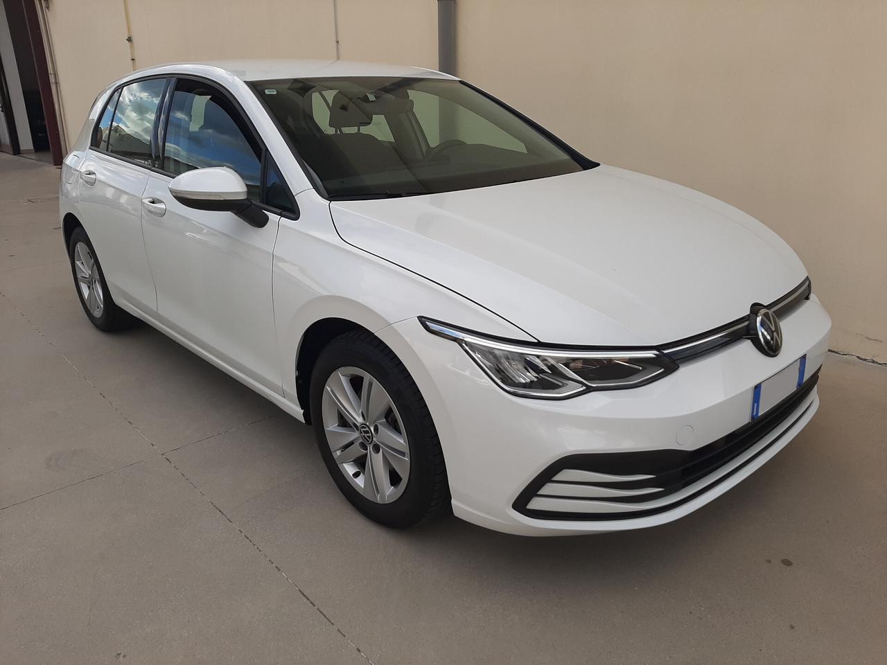 Volkswagen Golf 1.0 eTSI 110cv DSG Life