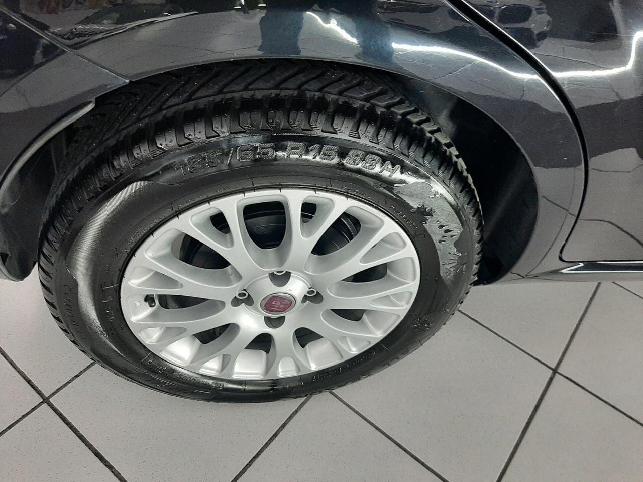 Fiat Punto 1.3 MJT II 75 CV 5 porte Street