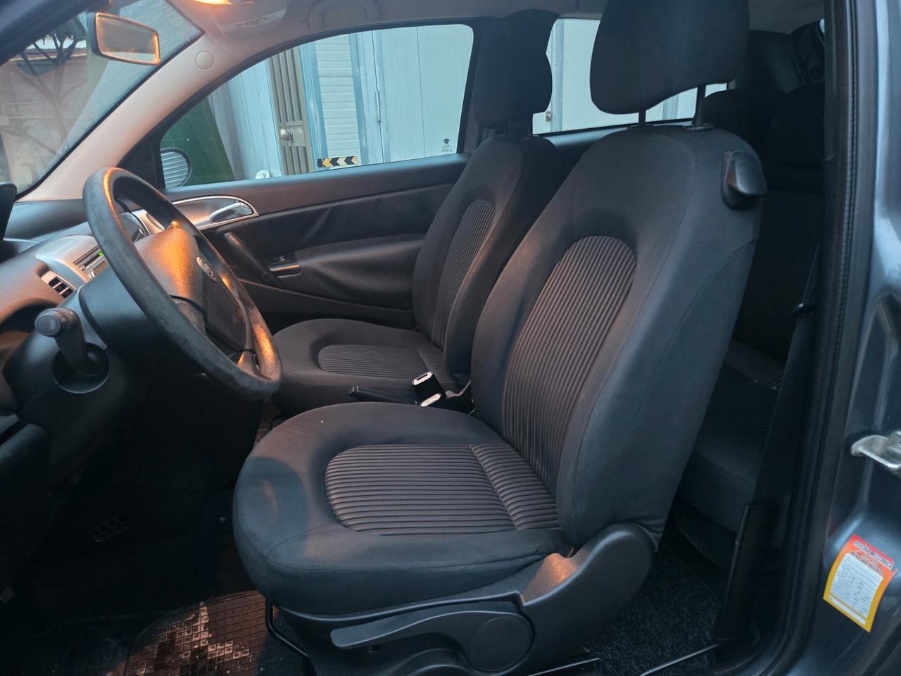 Lancia Ypsilon 1.2 Versus