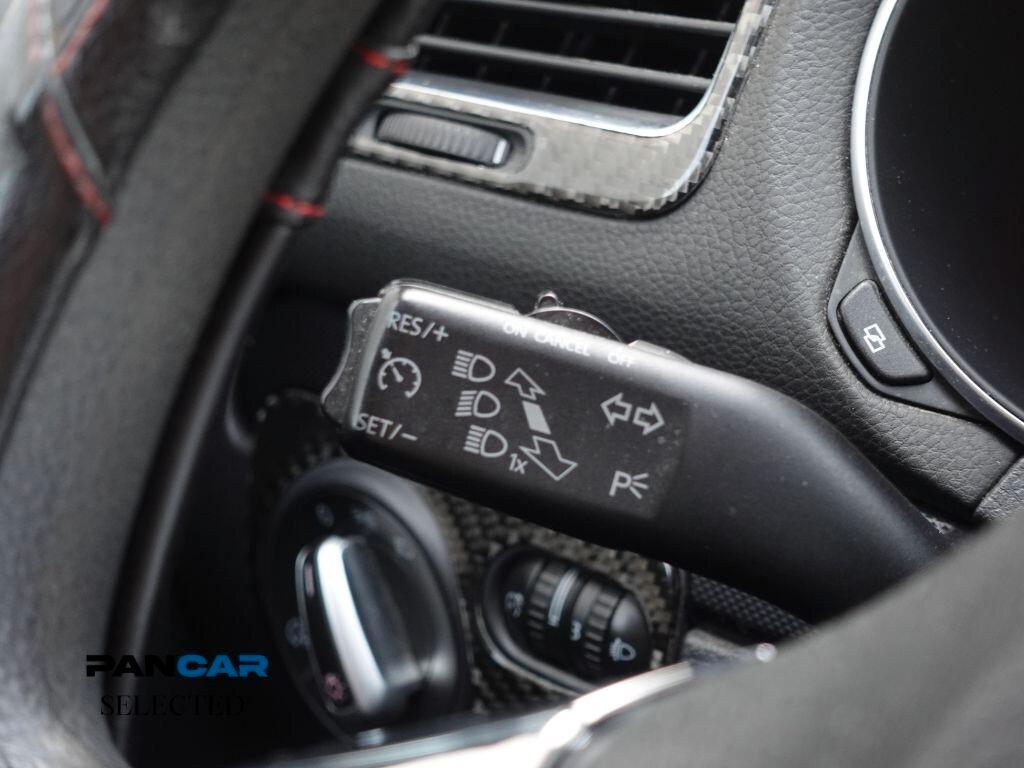 Volkswagen Golf 1.6 TDI DPF 5p. Highline