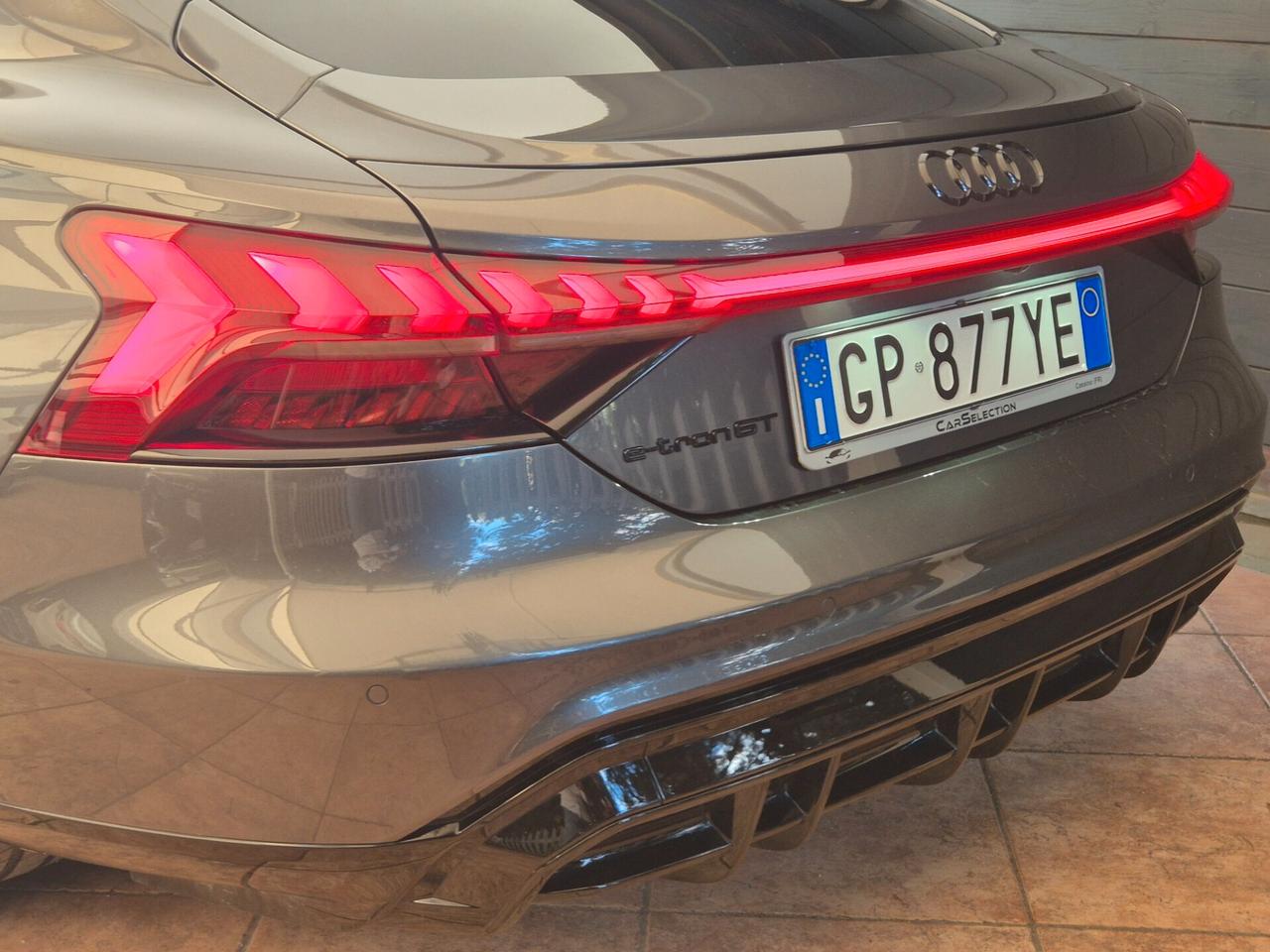 Audi E-tron GT quattro 12/2023