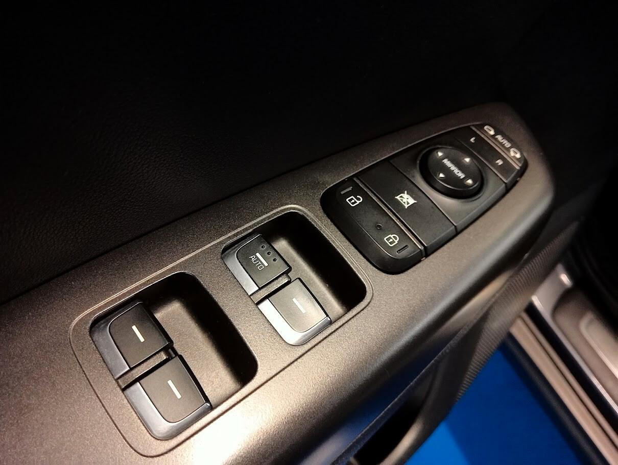 Kia Sportage 1.7 CRDI TETTO GANCIO CAMERA LED 19" BELLISSIMA