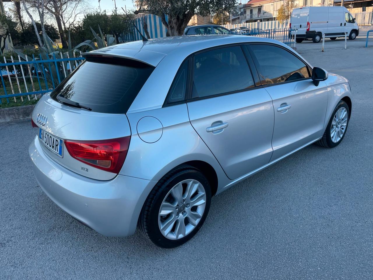 Audi A1 SPB 1.6 TDI Attraction