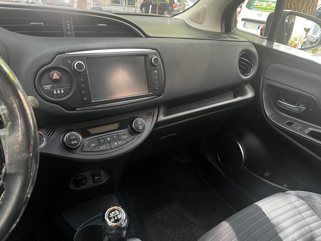 Toyota Yaris 1.0 5 porte Lounge