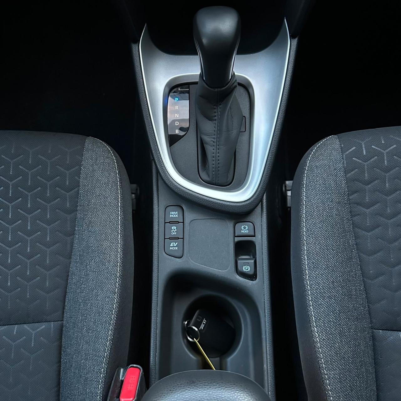 Toyota Yaris Cross 1.5 Hybrid 5p. E-CVT AWD-i Orange Edition