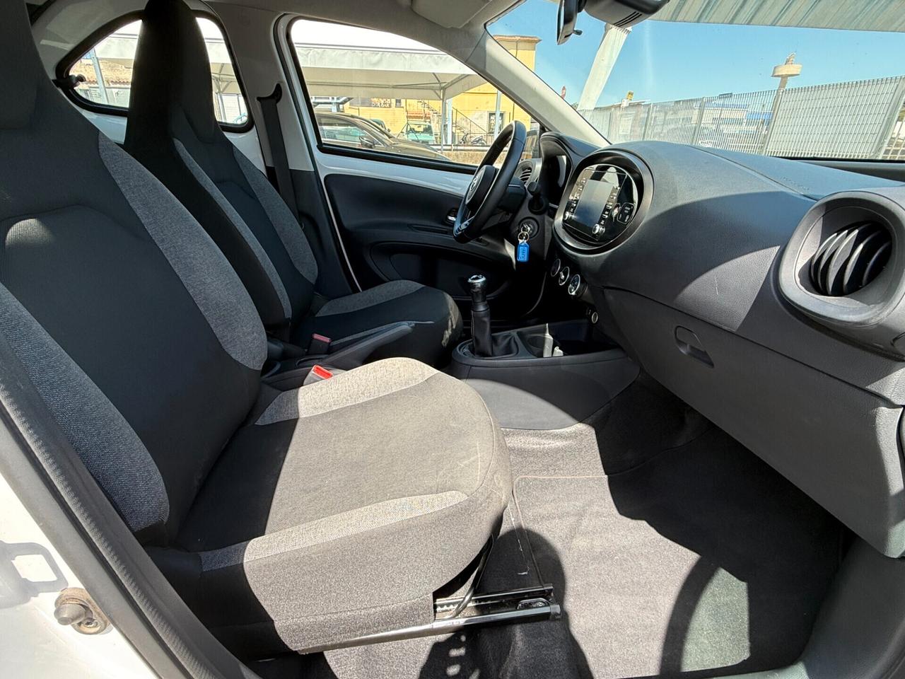 Toyota Aygo X 1.0 Active 72cv