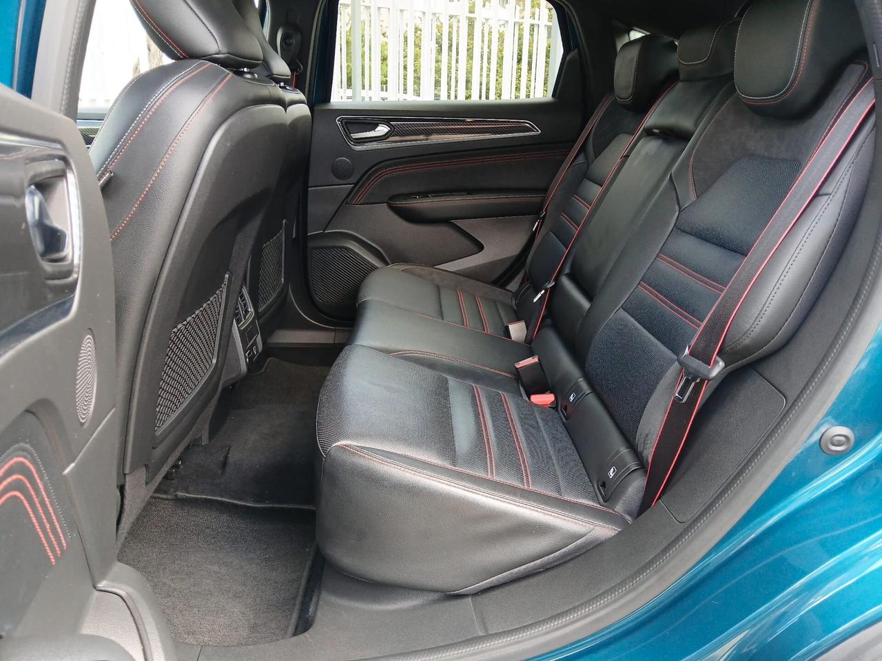 Renault Arkana Hybrid E-Tech 145 CV R.S. Line