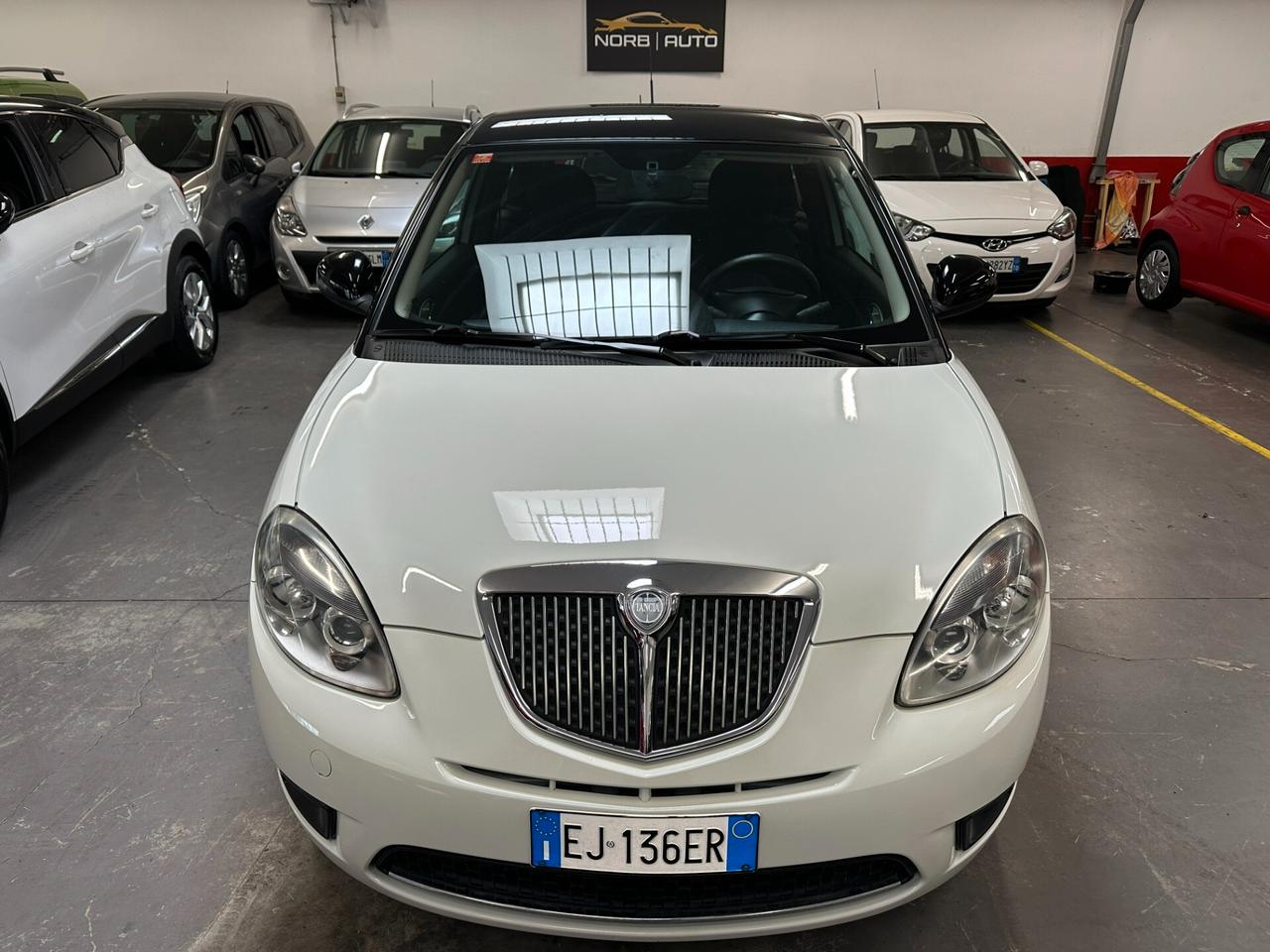 Lancia Ypsilon 1.2 69 CV Platinum