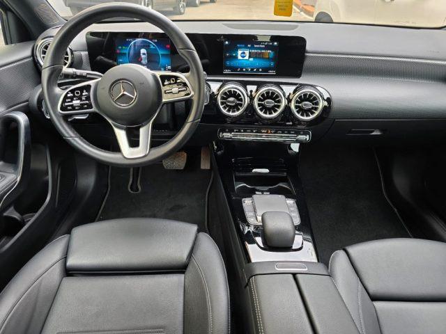 MERCEDES-BENZ A 180 Automatic Sport