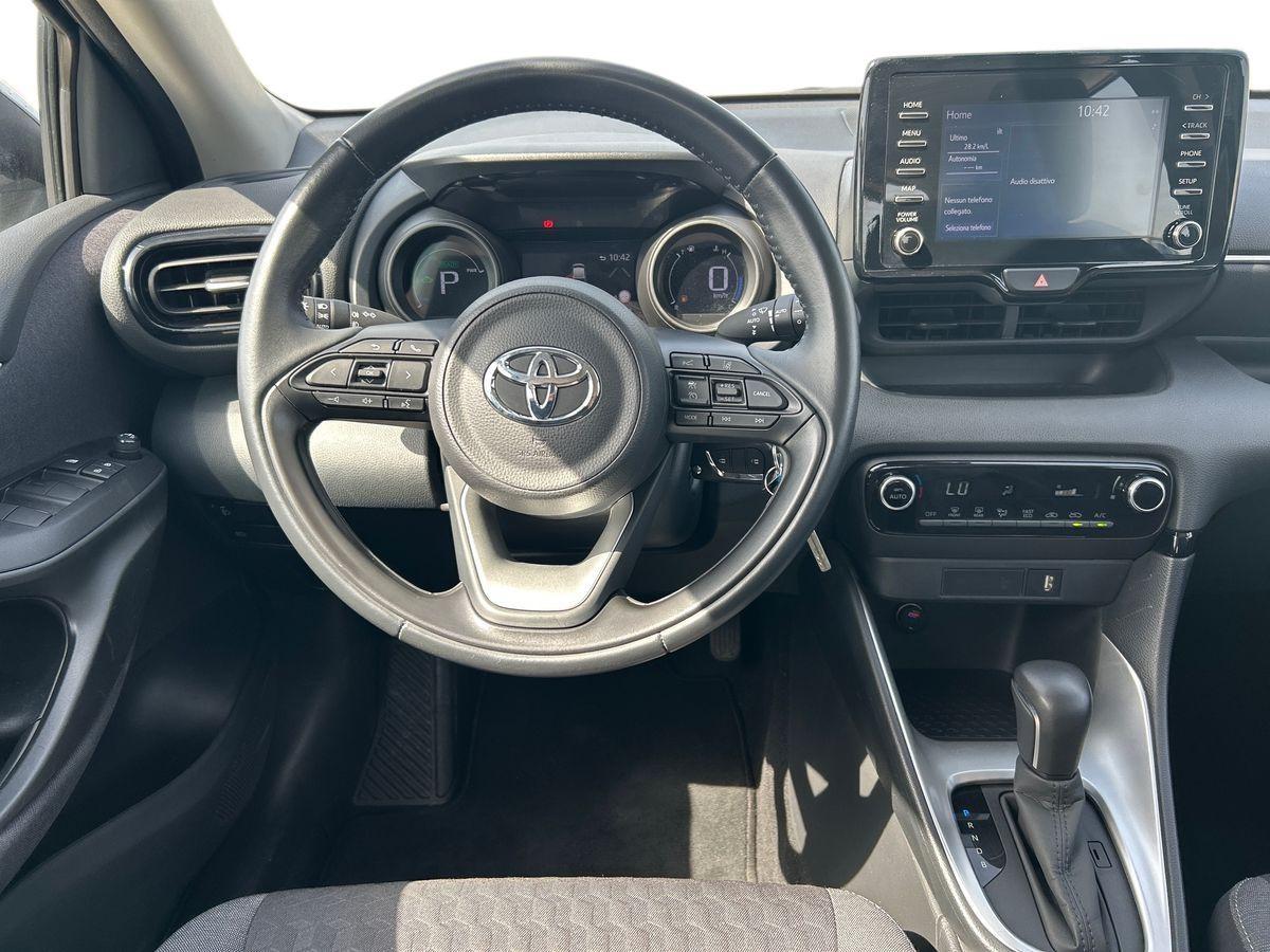 TOYOTA Yaris 4ª serie - Yaris 1.5 Hybrid 5 porte Trend