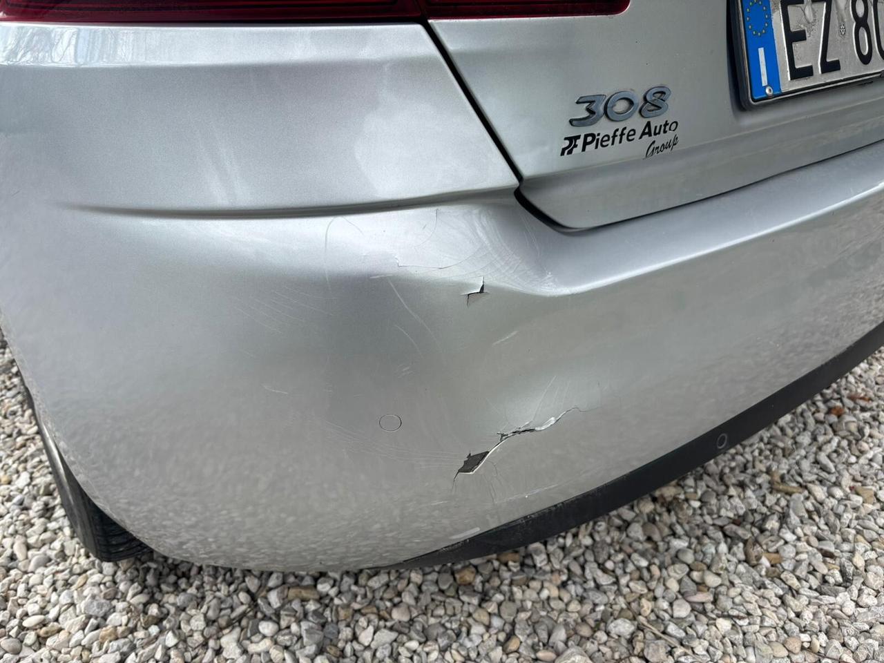 Peugeot 308 1.6 e-HDi 115 CV Stop&Start Business 2015