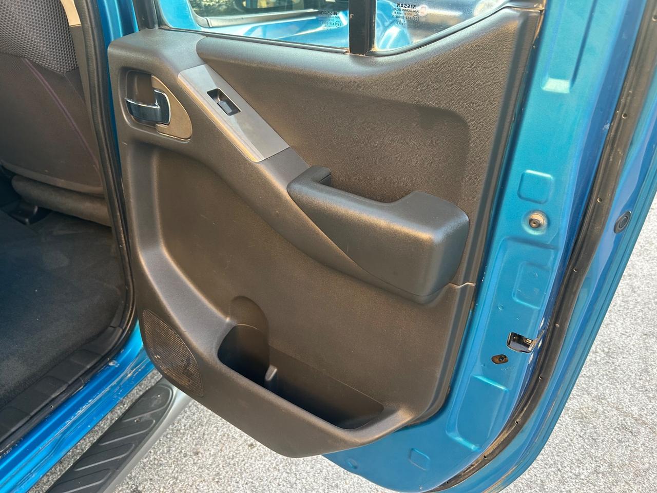 Nissan Navara 2.5 dCi 4 porte Doppia Cabina 4X4