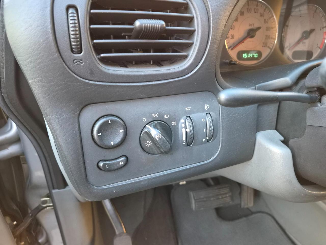 Chrysler Voyager 2.8 CRD gancio traino