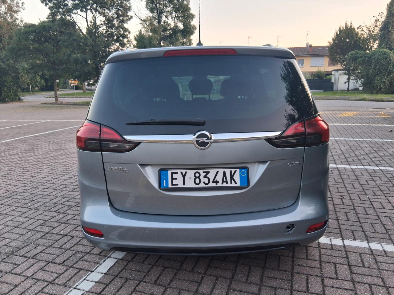 CELL 320 147 1147 WUATSAPP 3276540940 Opel Zafira Tourer 1.6 CDTi 120CV Start&Stop Cosmo