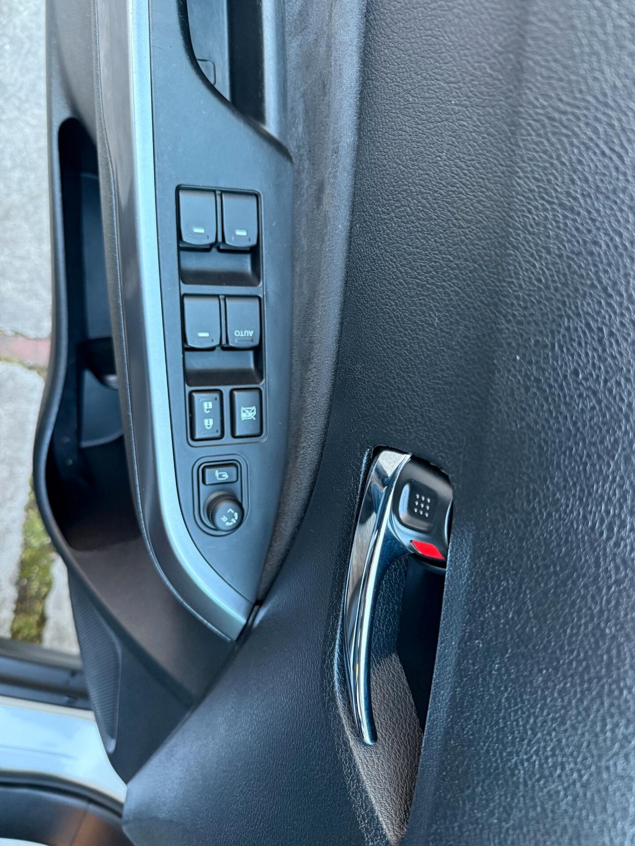 Suzuki Vitara 1.4 Hybrid Top