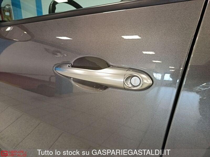 Lancia Ypsilon 1.0 FireFly 5 porte S&S Hybryd Gold