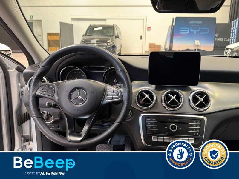 Mercedes-Benz GLA 180 SPORT AUTO
