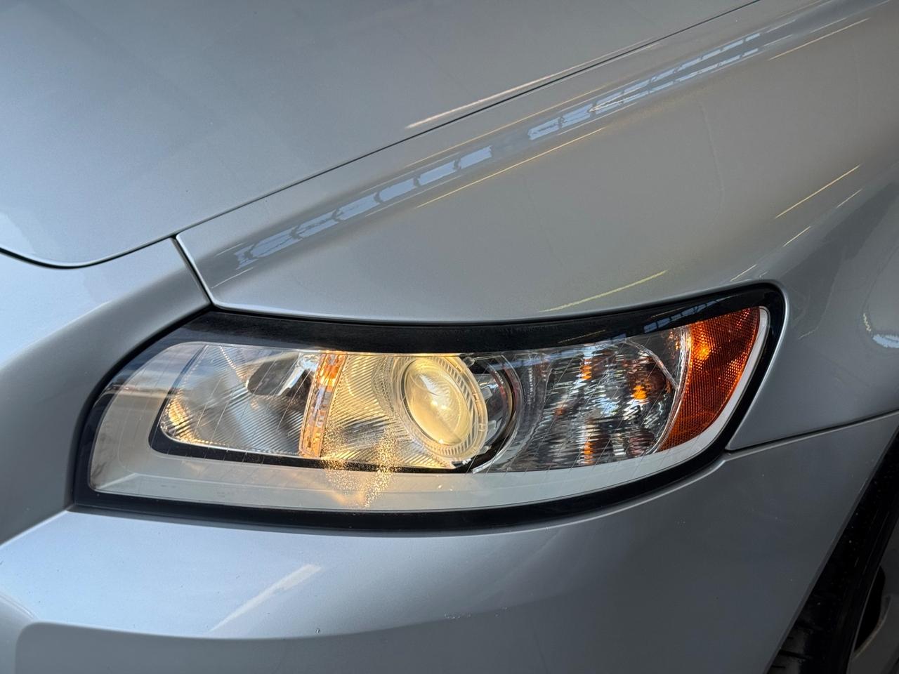 Volvo V50 D4 R-design