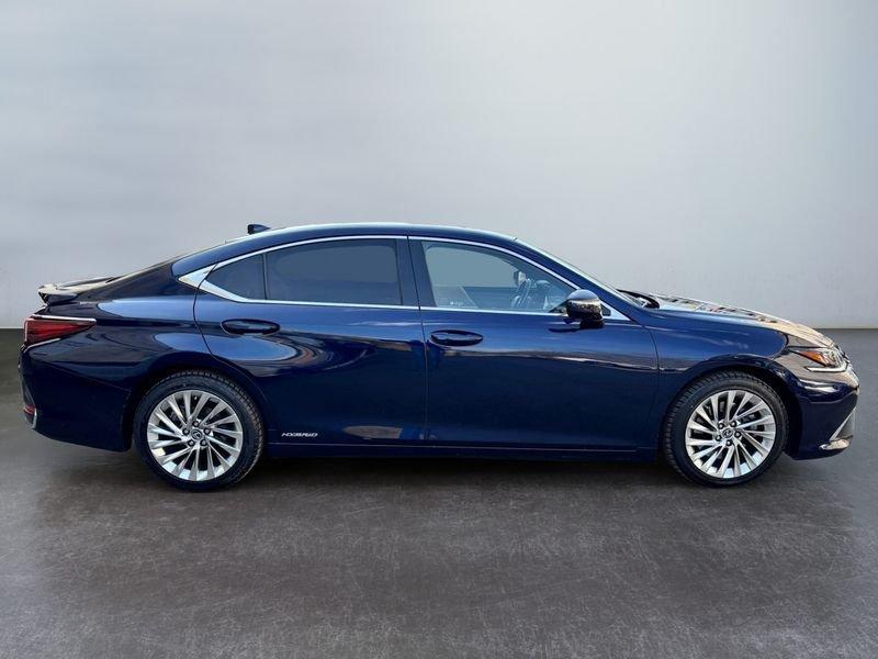 Lexus ES 300h Luxury