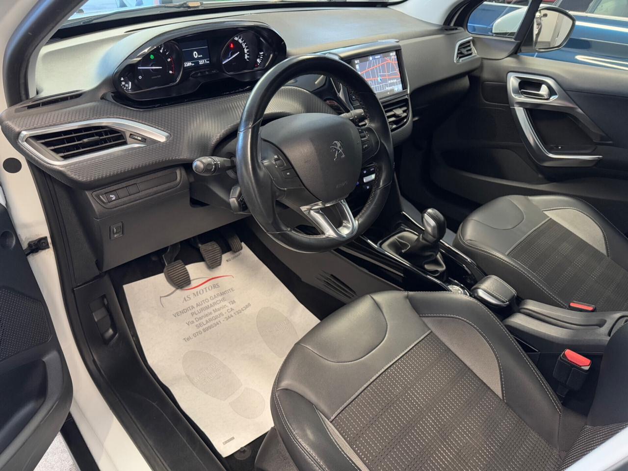 Peugeot 2008 BlueHDi 100 Allure