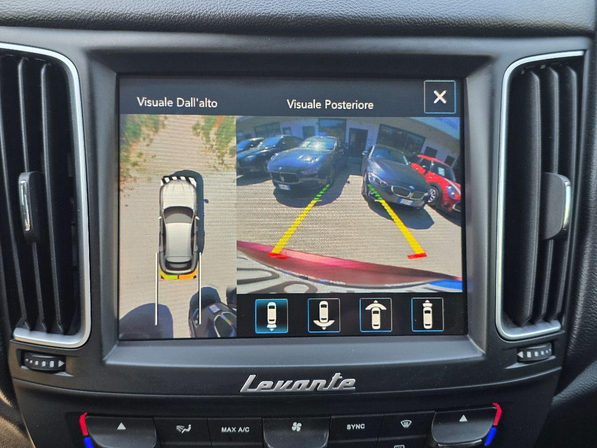 MASERATI LEVANTE 3.0 Diesel 275 CV Q4 Granlusso