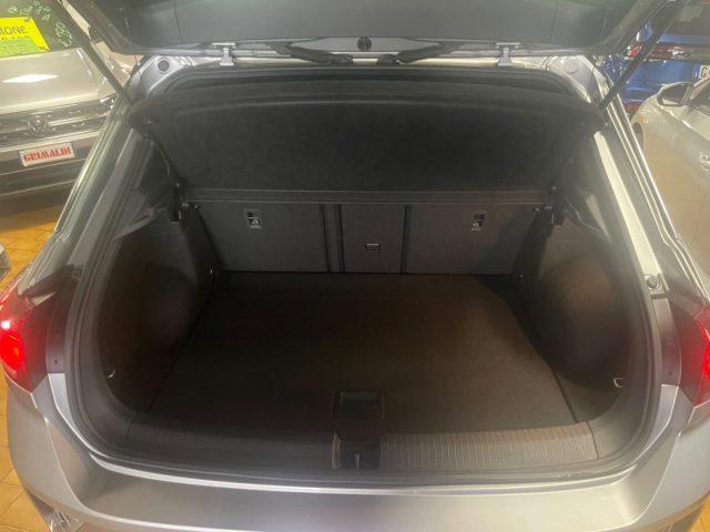 VOLKSWAGEN T-Roc 1.0 TSI R-Line LED VIDEO