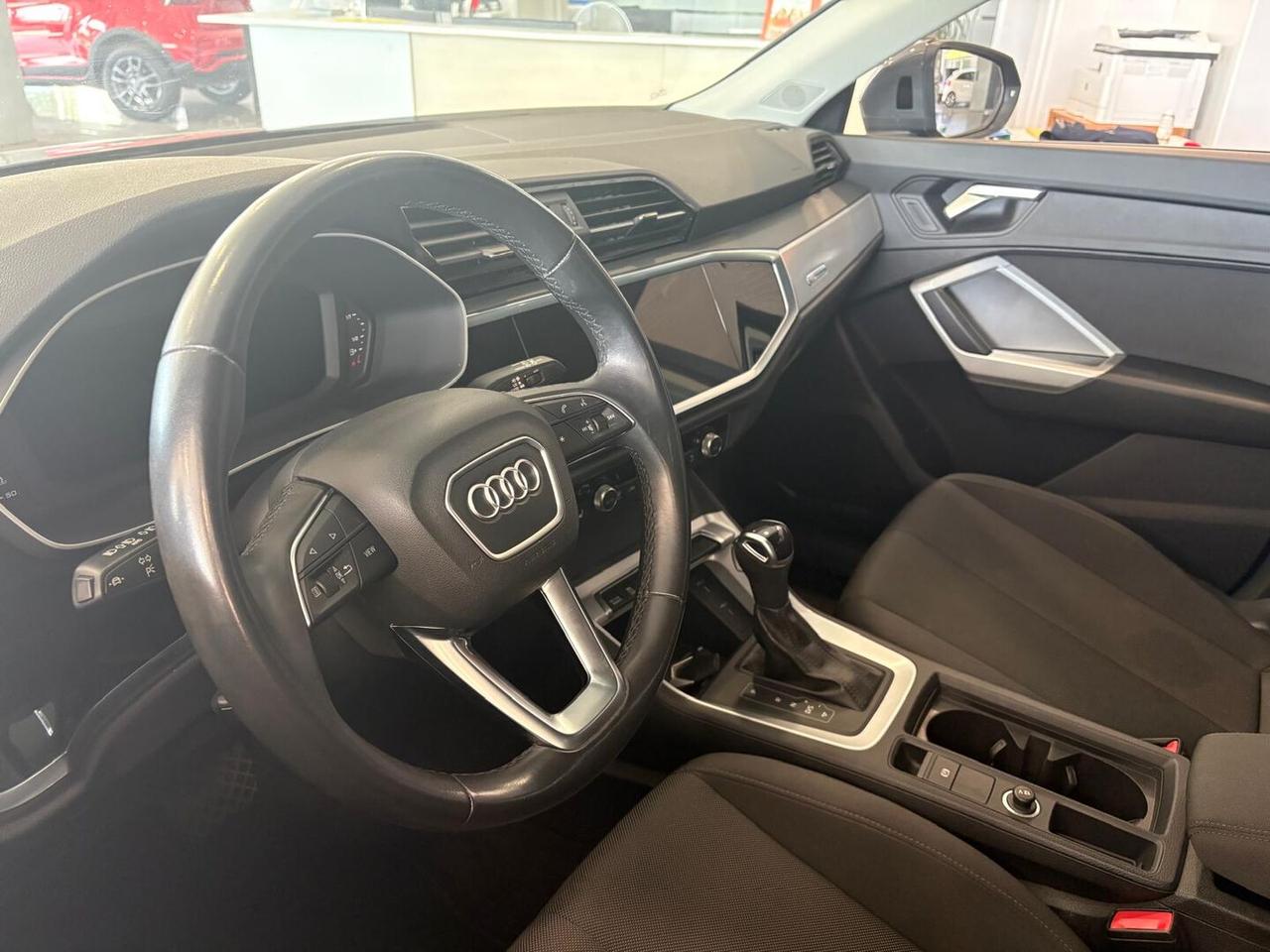 Audi Q3 Sportback 35 2.0 tdi s-tronic