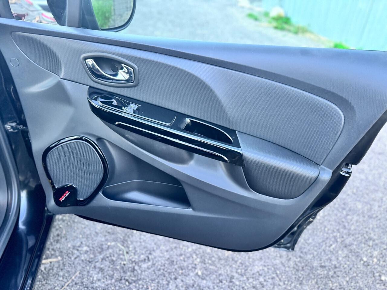 Renault Clio 1.5 dCi 8V 75CV 5 porte Wave