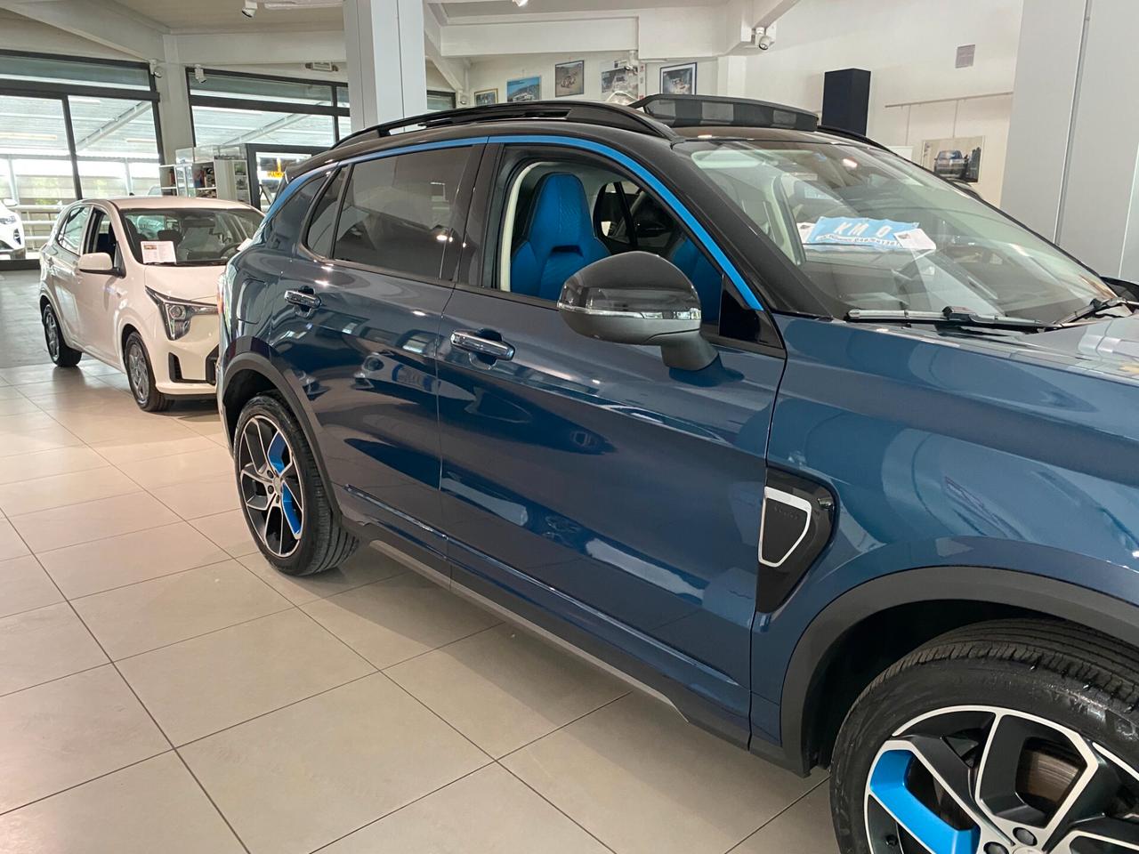 Lynk&co 01 PHEV