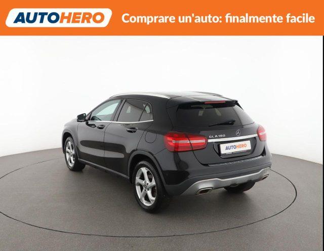 MERCEDES-BENZ GLA 180 Sport