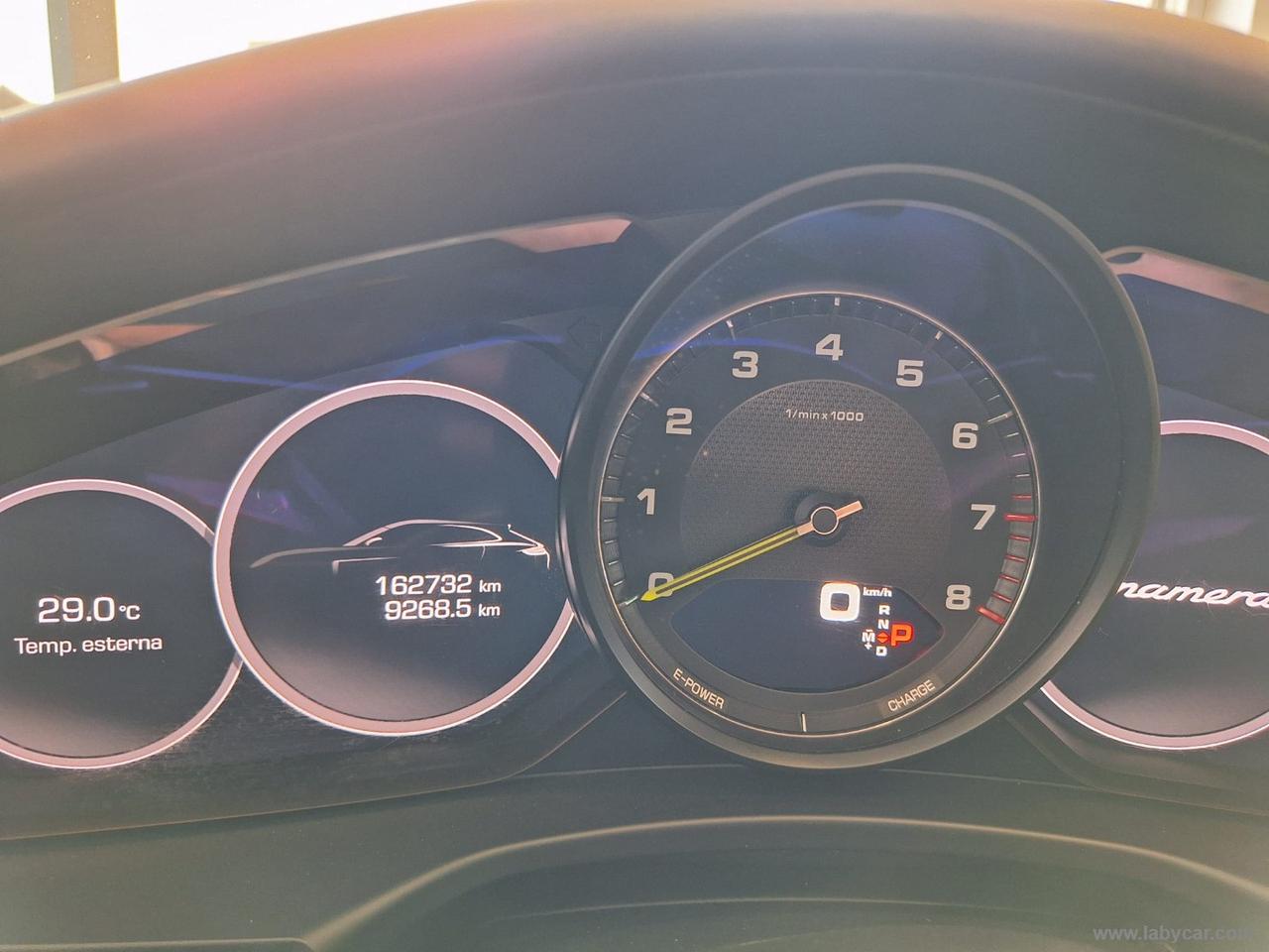 PORSCHE Panamera 4 E-Hybrid Sport Turismo