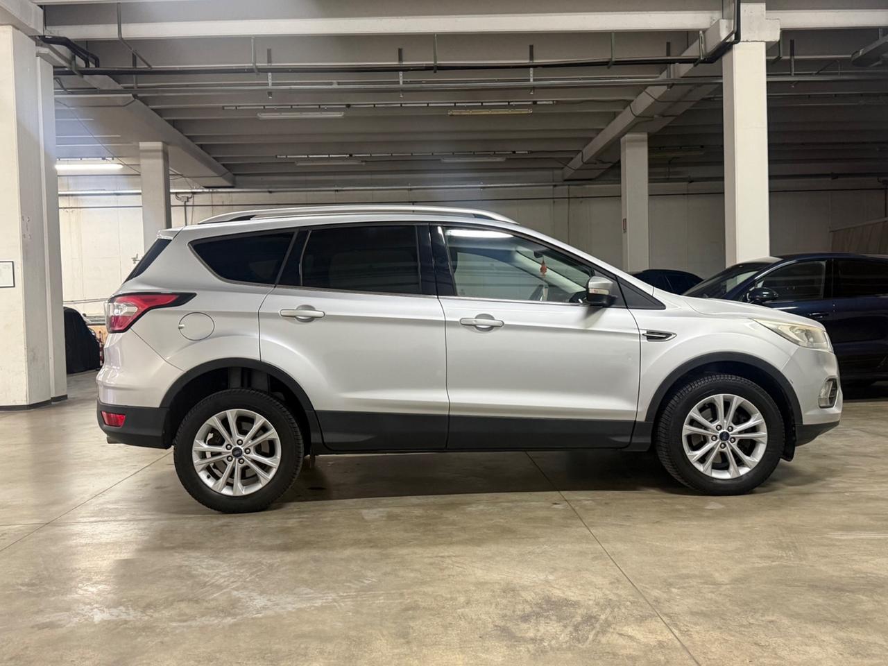 Ford Kuga 1.5 TDCI 120 CV S&S 2WD Titanium
