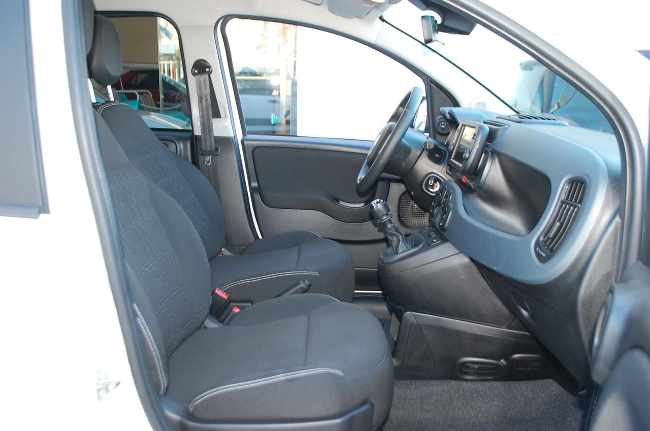 Fiat Panda Cross 1.0 firefly hybrid 70CV S&S Uff Italy USB App