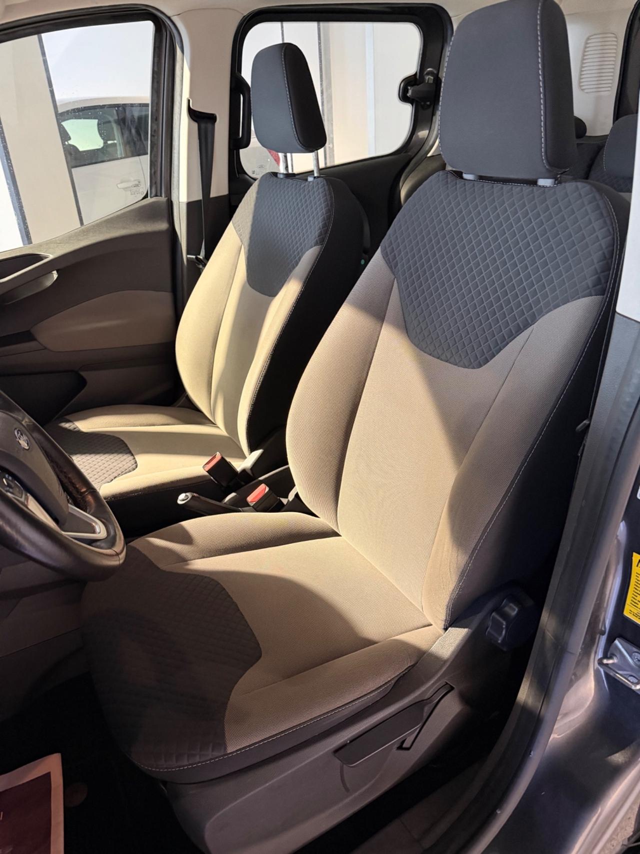 Ford Transit Courier 1.5 TDCi 75CV Van Trend