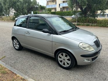 Lancia Ypsilon 1200 benz 2006 neopatentati