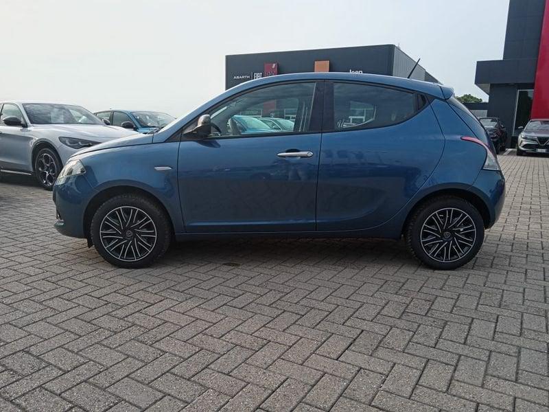 Lancia Ypsilon 1.0 FireFly 70cv S&S Hybrid SILVER