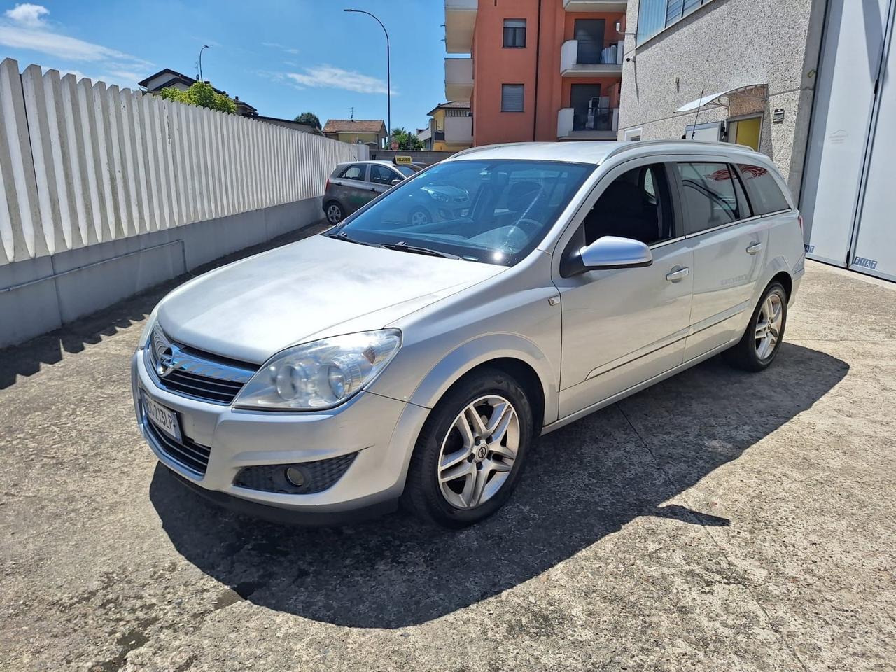 Opel Astra 1.4 16V GPL