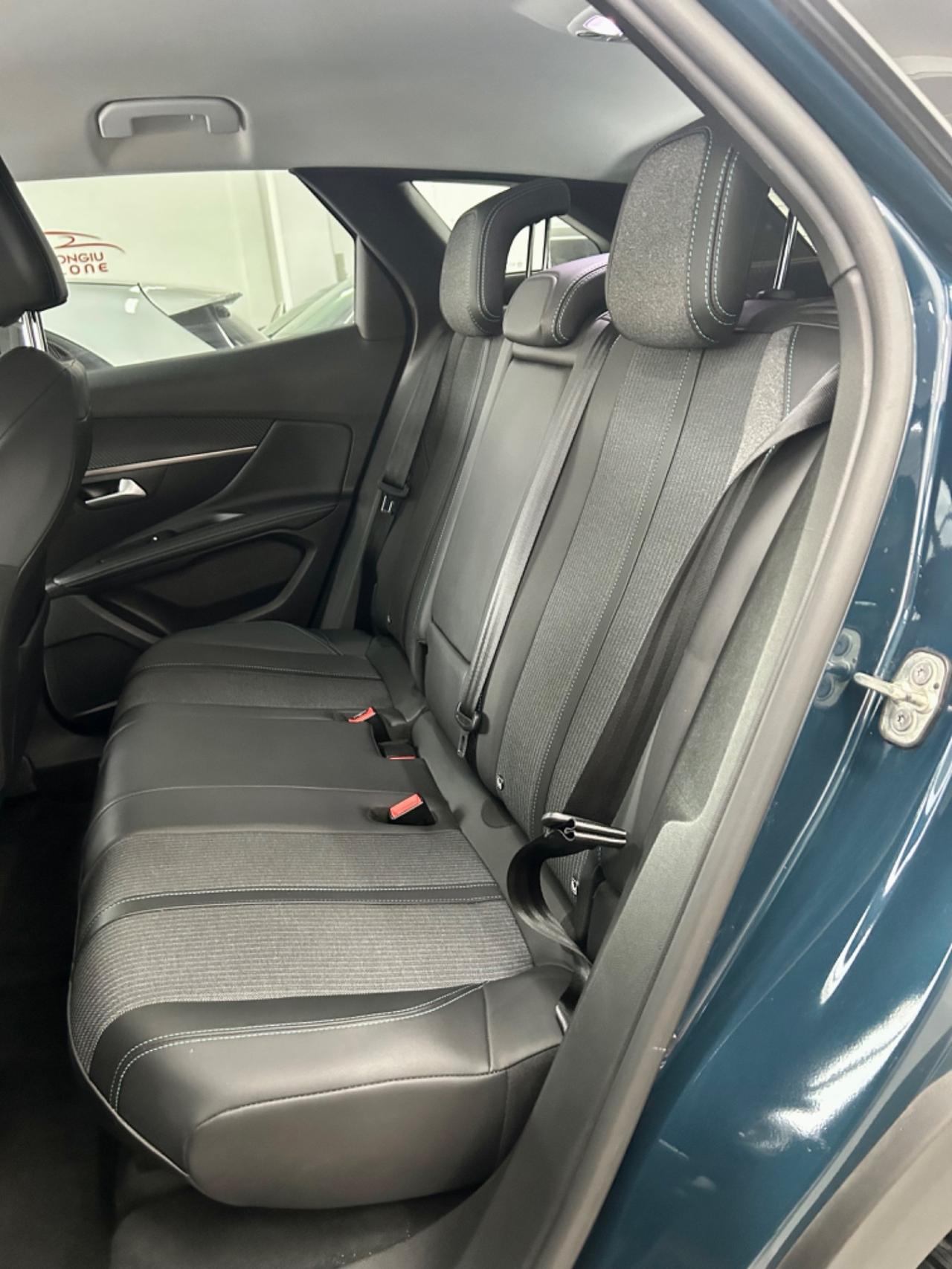 Peugeot 3008 130 S&S EAT8 GT LINE FINANZIABILE