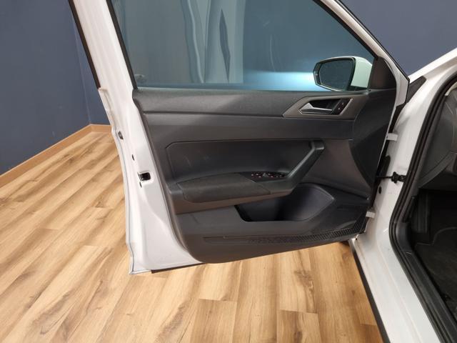 VOLKSWAGEN Polo 1.0 TSI DSG R-Line