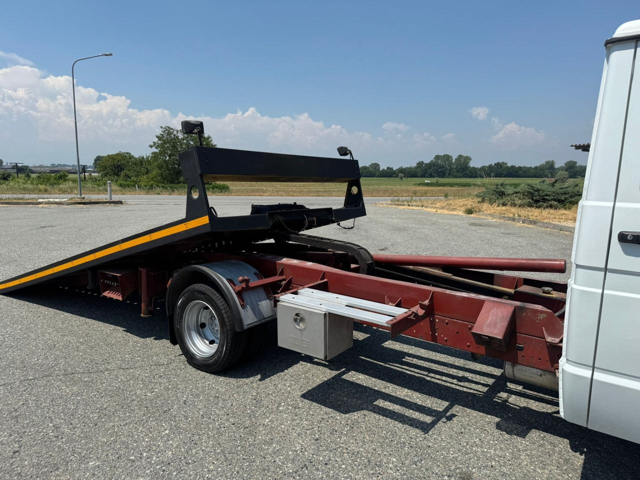 Iveco CARRO ATREZZI Patente C