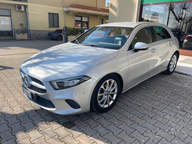 Mercedes-benz A 180 A 180 d Automatic Sport leve F1