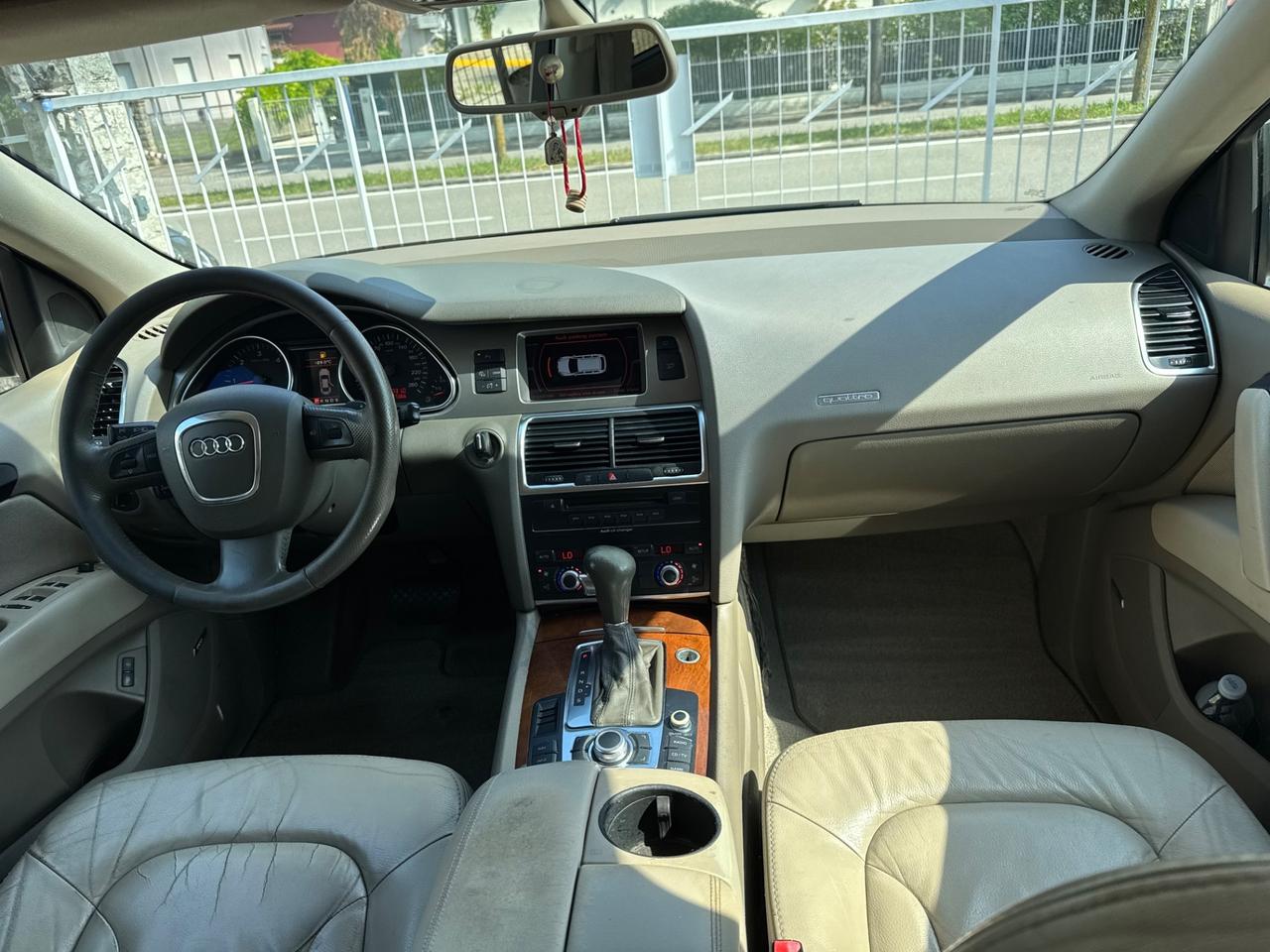 Audi Q7 3.0 V6 TDI 233CV QUATTRO 7 POSTI