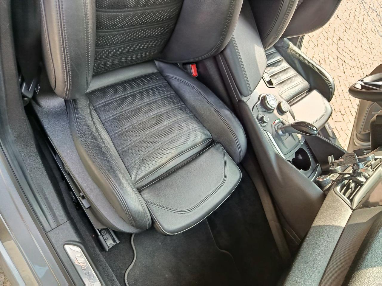 Alfa Romeo Giulia Veloce 2.0 Turbo #10509