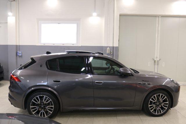 MASERATI Grecale MHEV 330 CV AWD Modena"nuova"