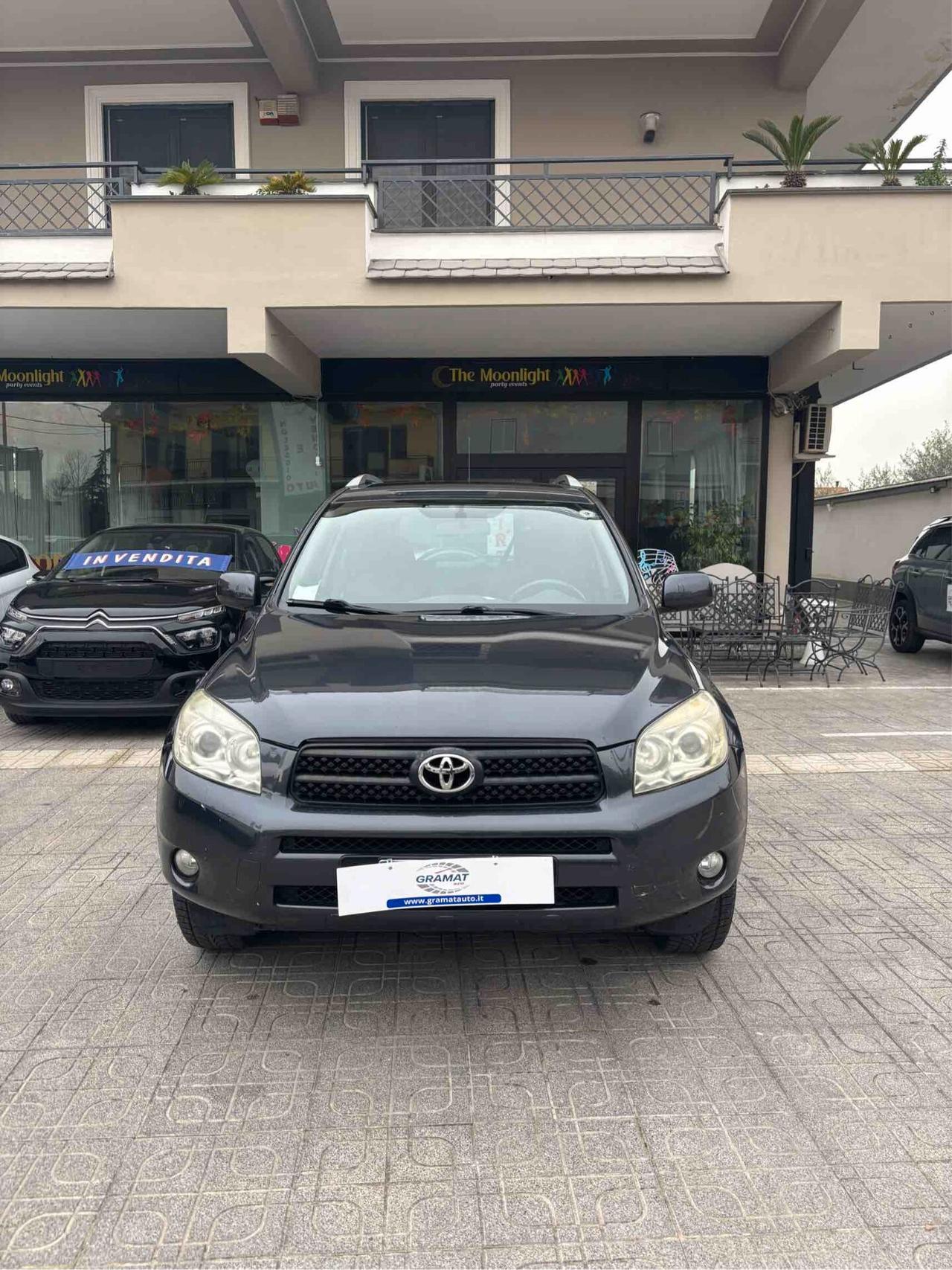 Toyota RAV 4 RAV4 2.2 D-4D 136 CV Luxury