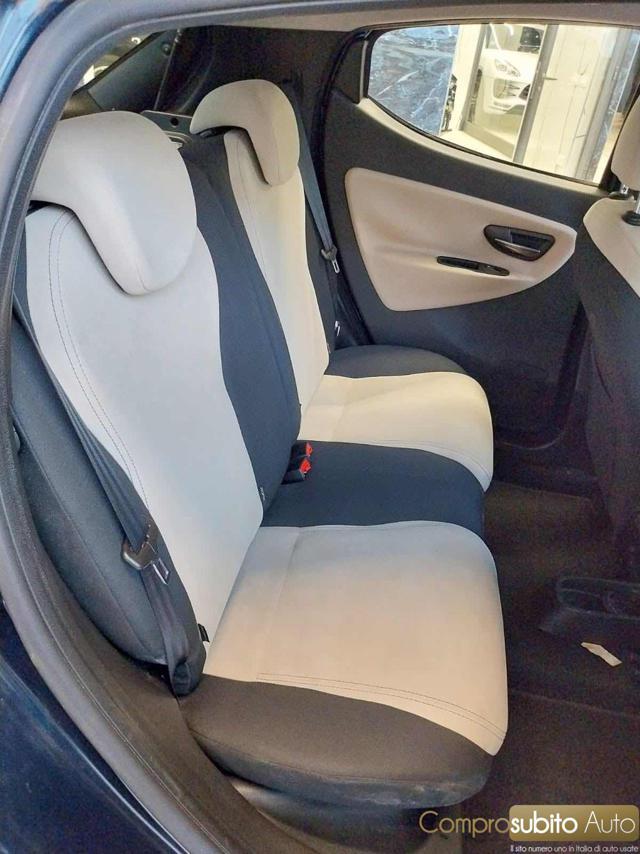 LANCIA Ypsilon 1.2 69 CV (Garanzia 12 Mesi)